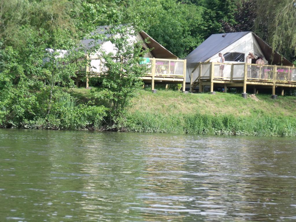 Hotel Camping Des Ribieres Confolens Zewnętrze zdjęcie